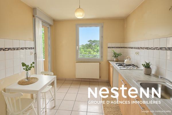 VENISSIEUX - SECTEUR PLATEAU - LIMITE CENTRE VILLE- 70M² - BALCON - ÉCOLES - COLLÈGES - COMMERCES - TRAMWAY - BUS - COMPLEXES SPORTIFS - CINEMA