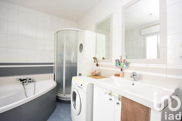 Appartement à vendre 3 pièces 75 m² Vénissieux