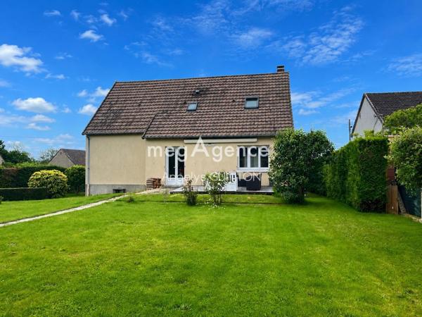 Maison à Beaumont-sur-Sarthe, 72170 - 5 pièces 160m²