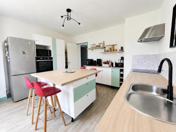 Maison à Beaumont-sur-Sarthe, 72170 - 5 pièces 160m²