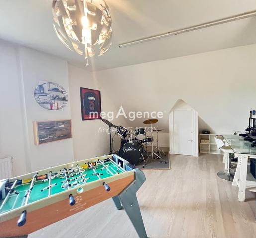 Maison à Beaumont-sur-Sarthe, 72170 - 5 pièces 160m²