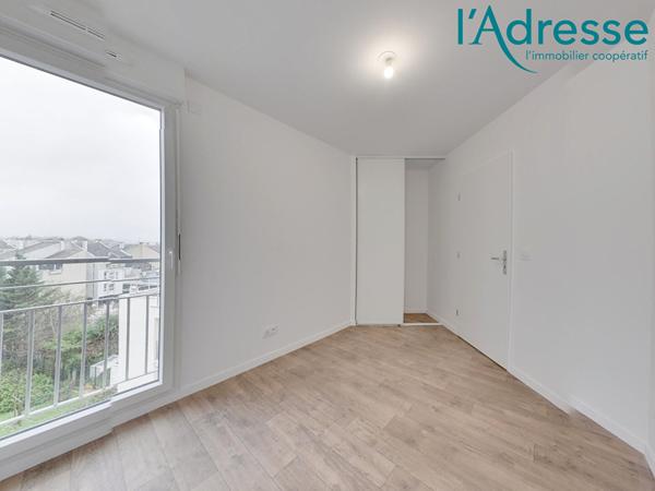 Appartement 3 pièce avec terrasse et parking en sous-sol