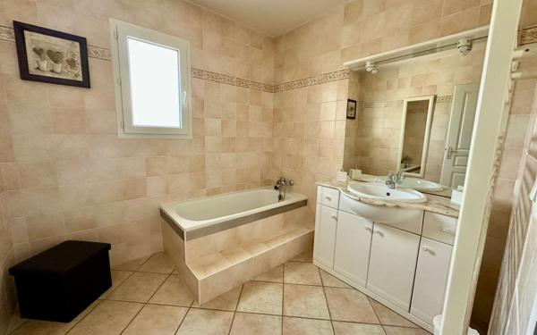 Maison à vendre    5 pièces •  Saint-Quentin-Fallavier