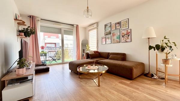 Appartement Corbeil  3 pièce(s) 62.8 m2