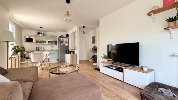 Appartement Corbeil  3 pièce(s) 62.8 m2