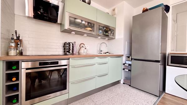Appartement Corbeil  3 pièce(s) 62.8 m2
