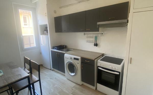 Appartement à vendre    2 pièces • 34 m2 Ollioules