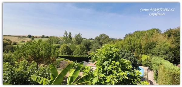 Maison de village avec jardin, piscine et garage — Cœur du Gers