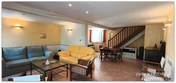 Maison de village avec jardin, piscine et garage — Cœur du Gers