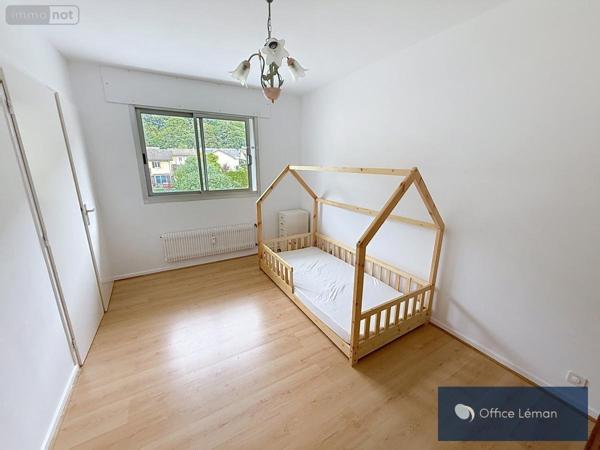 Appartement à louer à Divonne-les-Bains dans l'Ain (01220), ref : 01047-L171