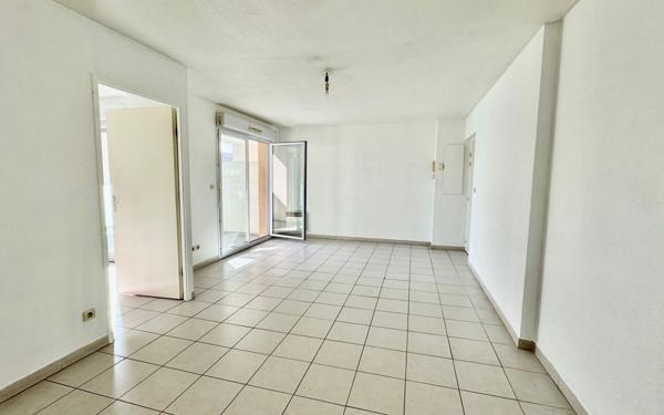 Appartement à vendre    3 pièces •  Istres