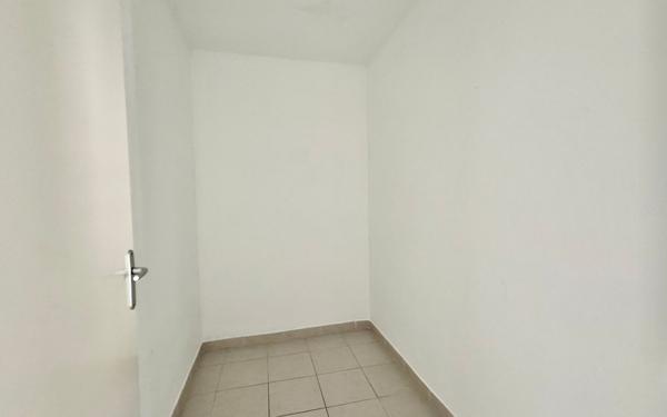 Appartement à vendre    3 pièces •  Istres