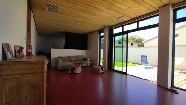 Vente Maison Thaire 6 pièces 410m²-IRM4348