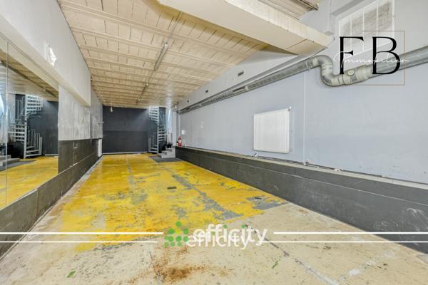 Local Commercial 7 pièces - 714 m²