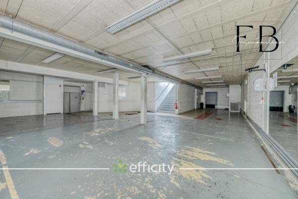 Local Commercial 7 pièces - 714 m²