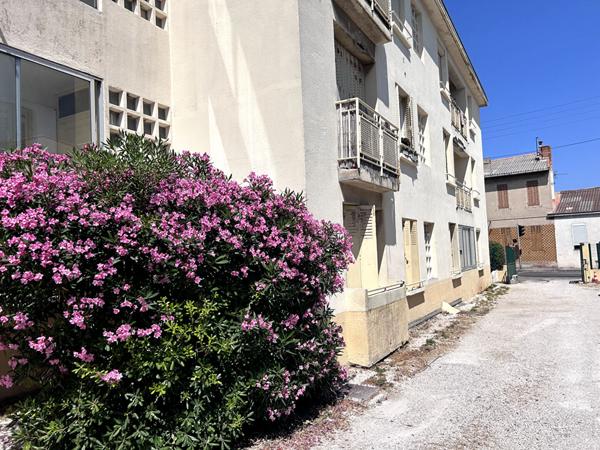 Appartement Marseille 2 pièce(s) 40 m² POINTE ROUGE - PARKING