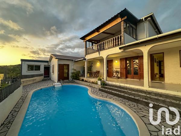 Maison à vendre 6 pièces 163 m² L'Étang-Salé