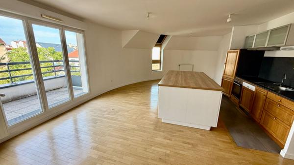 Appartement Nanterre 5 pièce(s) 102.83 m2