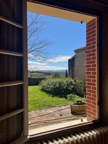 MARCIAC proche, VUE PYRENEES depuis cette BELLE MAISON DE FAMILLE 215m2, grandes dépendances sur 1750m2 de jardin, dans village patrimonial.