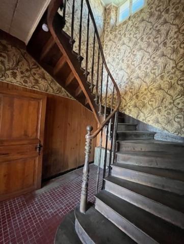 MARCIAC proche, VUE PYRENEES depuis cette BELLE MAISON DE FAMILLE 215m2, grandes dépendances sur 1750m2 de jardin, dans village patrimonial.