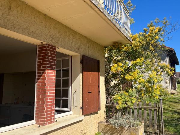 MARCIAC proche, VUE PYRENEES depuis cette BELLE MAISON DE FAMILLE 215m2, grandes dépendances sur 1750m2 de jardin, dans village patrimonial.