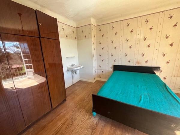 MARCIAC proche, VUE PYRENEES depuis cette BELLE MAISON DE FAMILLE 215m2, grandes dépendances sur 1750m2 de jardin, dans village patrimonial.