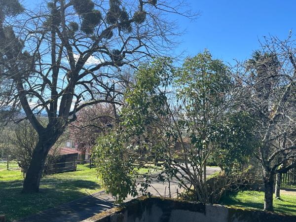 MARCIAC proche, VUE PYRENEES depuis cette BELLE MAISON DE FAMILLE 215m2, grandes dépendances sur 1750m2 de jardin, dans village patrimonial.