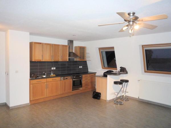 T3 dernier étage avec ascenseur, 2 places de parking et une cave