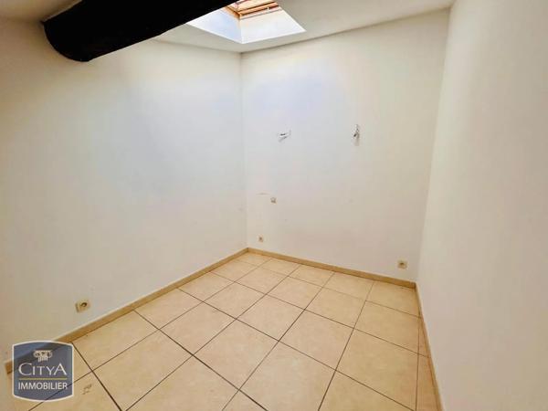 Appartement à louer 2 pièces 57.72m² Istres (13800)