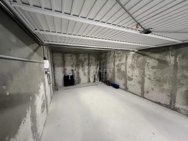 Vente Garage à Calvi