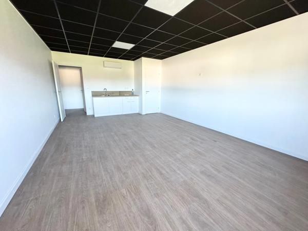 Local/bureau à vendre PORTE DE SAVOIE (73) - 185M2 -