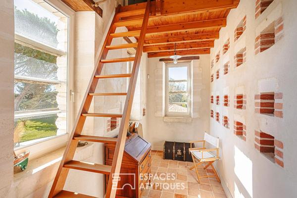 Anciennes écuries transformées en propriété de charme