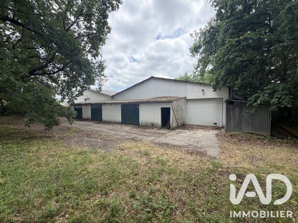 Murs commerciaux  à vendre 860 m² Gond-Pontouvre