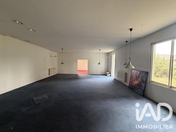 Murs commerciaux  à vendre 860 m² Gond-Pontouvre