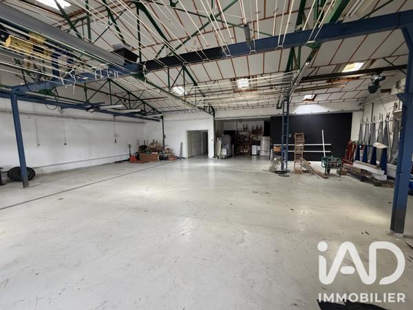 Murs commerciaux  à vendre 860 m² Gond-Pontouvre