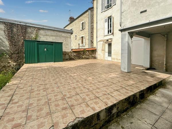 Appartement à louer    2 pièces • 24,77 m2 Corbeil-Essonnes