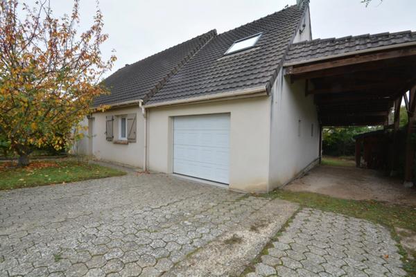 🏡 Maison familiale 92 m² avec garage, carport et jardin – le confort au calme !
