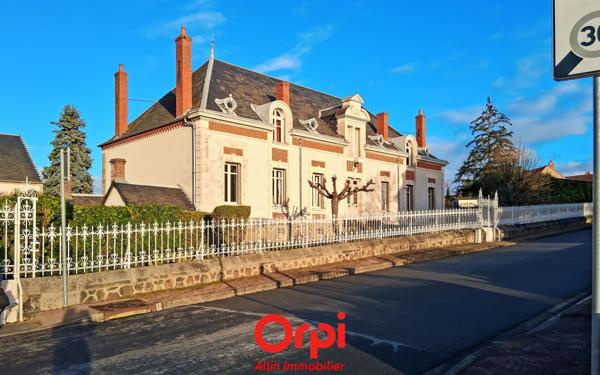 Maison à vendre    5 pièces • 175,39 m2 Commentry