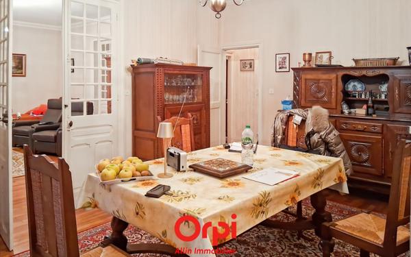 Maison à vendre    5 pièces • 175,39 m2 Commentry