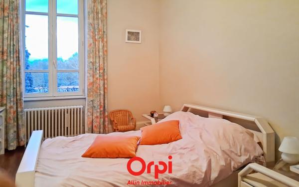 Maison à vendre    5 pièces • 175,39 m2 Commentry