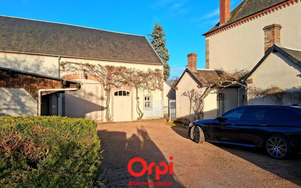 Maison à vendre    5 pièces • 175,39 m2 Commentry