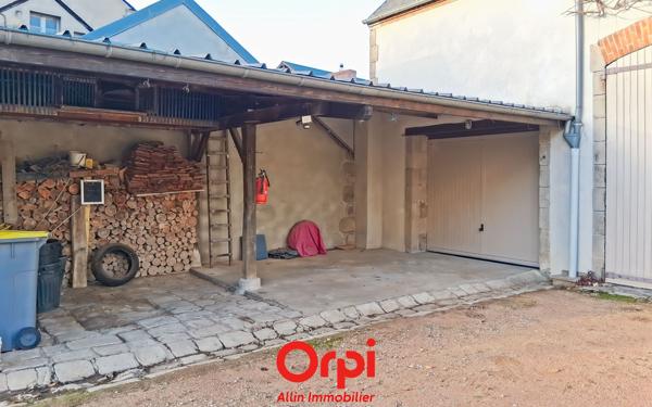 Maison à vendre    5 pièces • 175,39 m2 Commentry