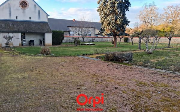 Maison à vendre    5 pièces • 175,39 m2 Commentry