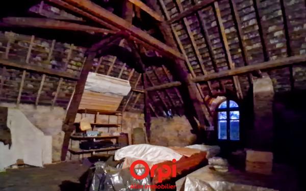 Maison à vendre    5 pièces • 175,39 m2 Commentry