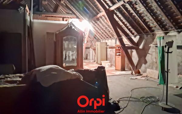 Maison à vendre    5 pièces • 175,39 m2 Commentry