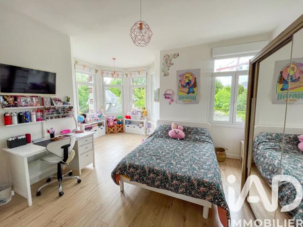 Maison à vendre 9 pièces 162 m² Saint-Quentin