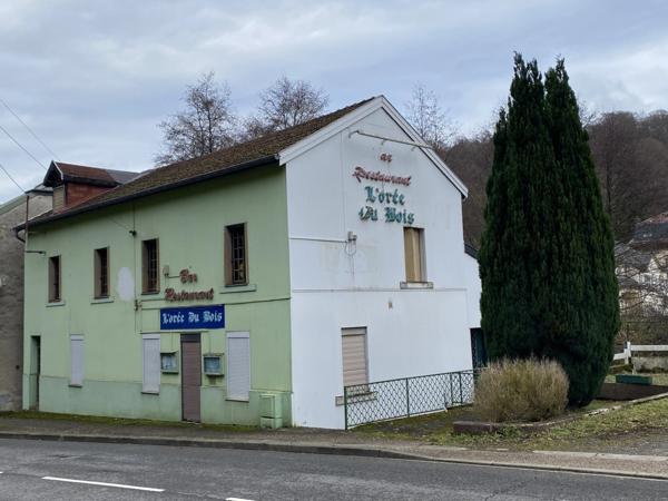 Ancien bar-restaurant avec logement - Fort potentiel !