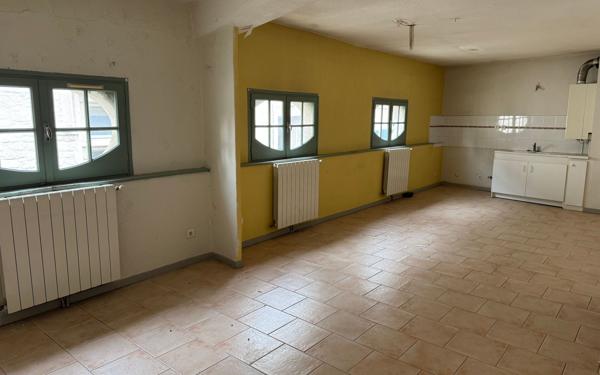 Appartement à vendre    3 pièces • 75 m2 Beaucaire