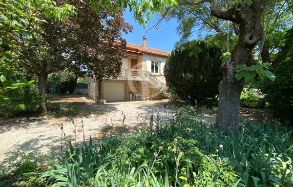 VILLA 80M2- 2 NIVEAUX -TERRAIN 1150M2- PROCHE CENTRE