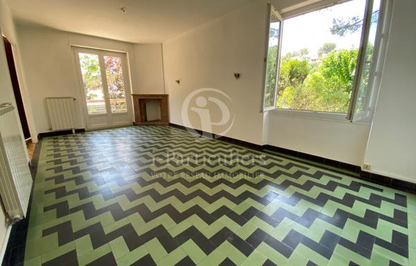 VILLA 80M2- 2 NIVEAUX -TERRAIN 1150M2- PROCHE CENTRE